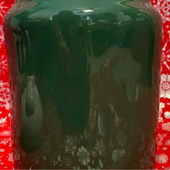 NIB Rae Dunn Christmas canister - Picture 4 of 4